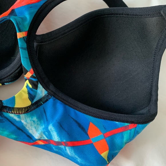 Bonds Underwire Sports Bra - Picture 4 of 4